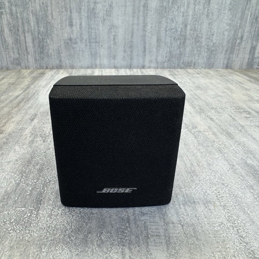 Single Black BOSE Single Cube Speakers Acoustimass Lifestyle Satellite Tear